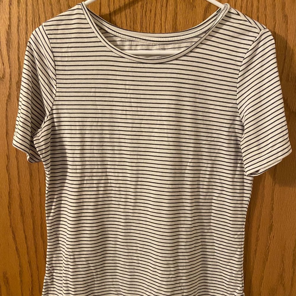 Old Navy Active T-Shirt
